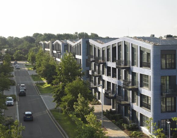 Wohnkomplex von Alison Brooks Architects