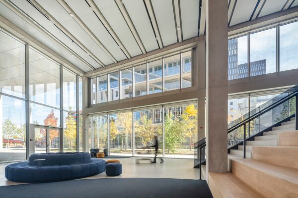 B�rogeb�ude in M�nchen von C.F. M�ller Architects