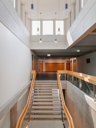 Schulaufstockung in Genf von Burckhardt Architektur