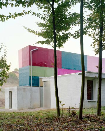 Wohnhaus im bosnisch-herzegowinischen Gradacac von TEN