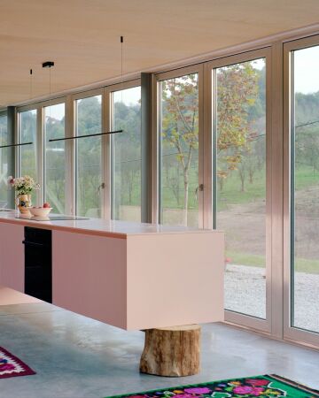 Wohnhaus im bosnisch-herzegowinischen Gradacac von TEN