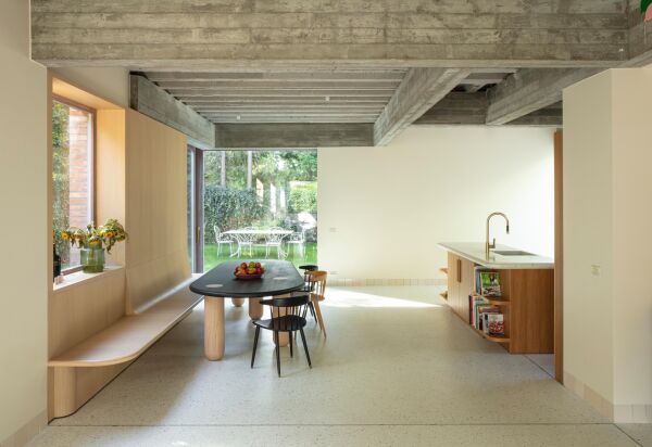 1. Preis: Einfamilienhaus SL in Gentbrugge (Belgien) von AE-architecten