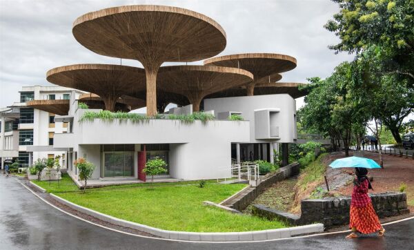 Universitätsgebäude in Manipal von The Purple Ink Studio