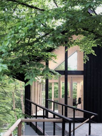 Tickethuschen in Slowenien von OFIS Arhitekti