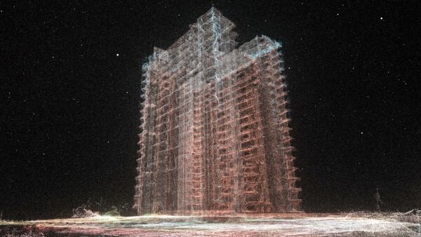 The Liminal Archive zeigt die unvollendete Baustelle des Labadi-Turms in Accra, Ghana, Limbo Accra, Thomas McLucas, 2024