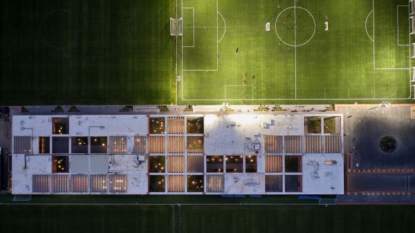 Fuballakademie in Guadalajara von Sordo Madaleno