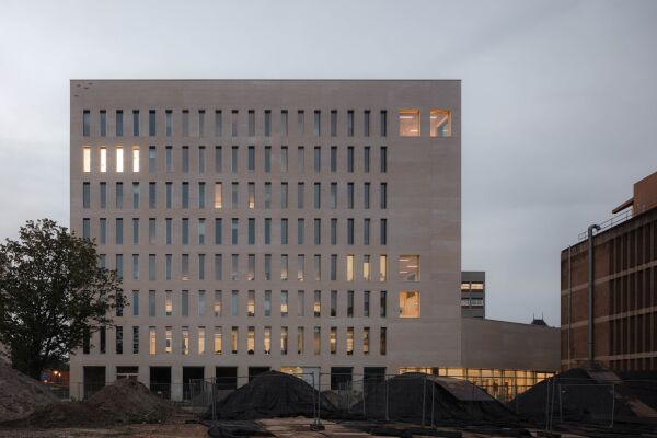 Campuserweiterung in Groningen von KAAN Architecten