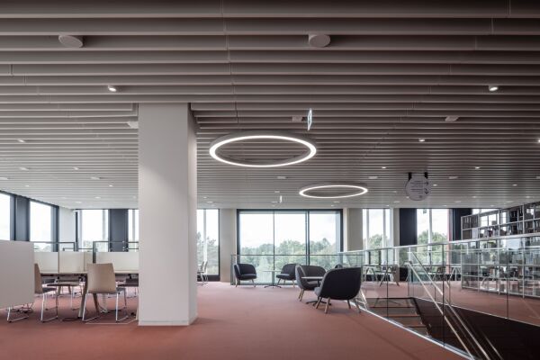 Lehrgeb�ude in Augsburg von BHBVT Architekten