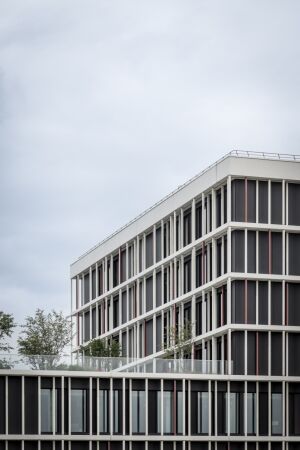 Lehrgebude in Augsburg von BHBVT Architekten
