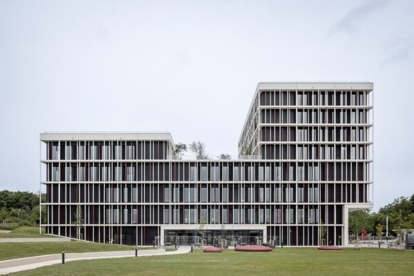 Lehrgebude in Augsburg von BHBVT Architekten
