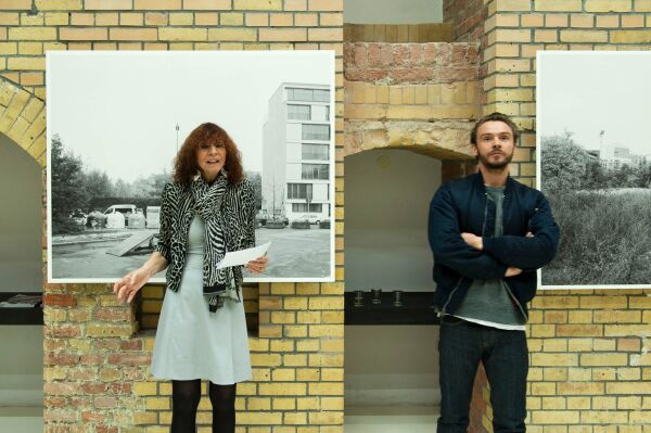 Kristin Feireiss mit ihrem Sohn Lukas Feireiss