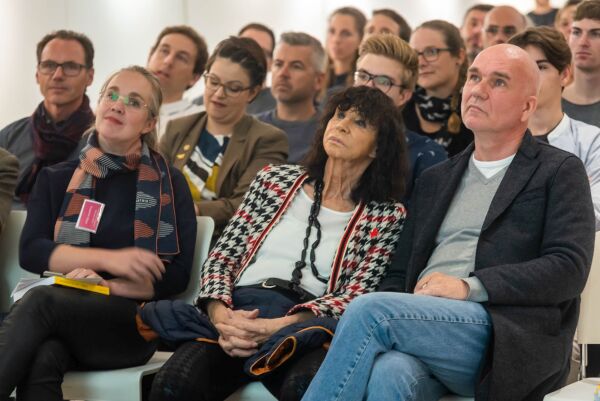 Zum Tod von Kristin Feireiss