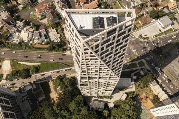 Wohnhochhaus in Curitiba von Architects Office + Triptyque
