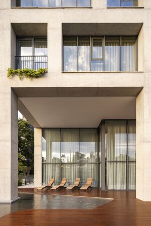 Wohnhochhaus in Curitiba von Architects Office + Triptyque