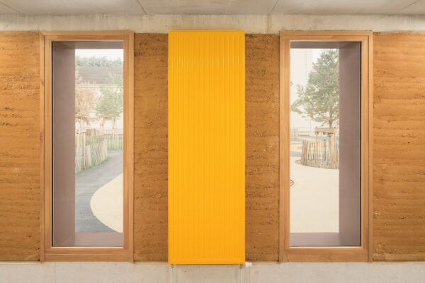 Schule bei Lyon von NTSA Architectes