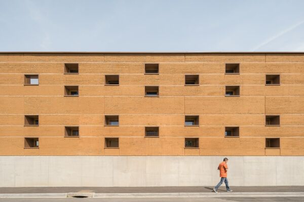Schule bei Lyon von NTSA Architectes