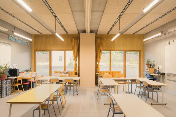 Schule bei Lyon von NTSA Architectes