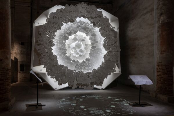 Lassen sich im Rahmen einer Biennale kreislauffrmige Verwertungswege etablieren? Das Circularity Handbook (37) versteht sich als Ressource fr die Ausstellenden. Der Beitrag wurde von PILLS, JIN ARTS, typo_d, Archi-Neering-Design/AND Office, Rng Design Library, Valeria Tatano, Massimiliano Condotta, Xiaoqing Cui und Zhengwei Tang entwickelt.