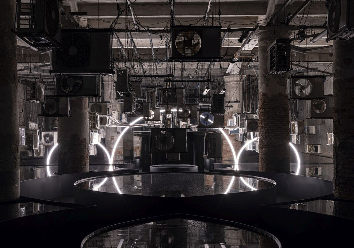 Elefantenmist und Survival Kits - Zur Hauptausstellung der Architekturbiennale 2025 in Venedig