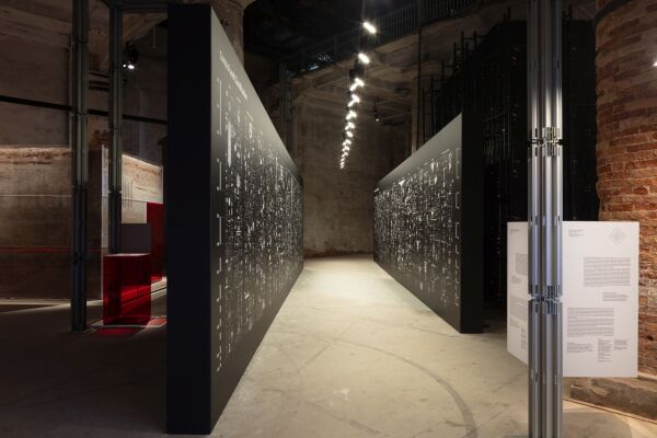 Silberner Lwe Hauptausstellung: Calculating Empires: A Geneology of Technology and Power Since 1500 von Cate Crawford und Vladan Joler