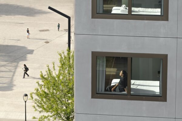 B�ro- und Hotelkomplex bei Paris von KAAN Architecten