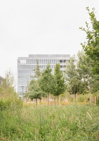 B�ro- und Hotelkomplex bei Paris von KAAN Architecten