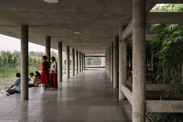 Korridor zur Meditationshalle