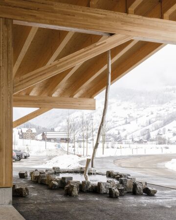 Bergbahnhof von Herzog & de Meuron
