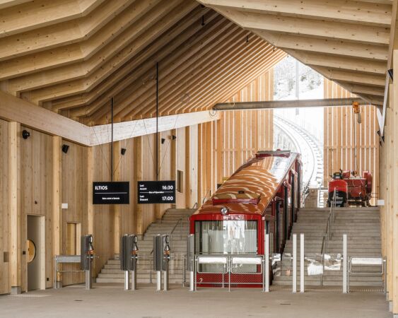 Bergbahnhof von Herzog & de Meuron