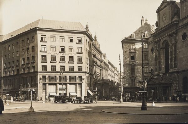 Looshaus am Michaelerplatz 3, 19271929