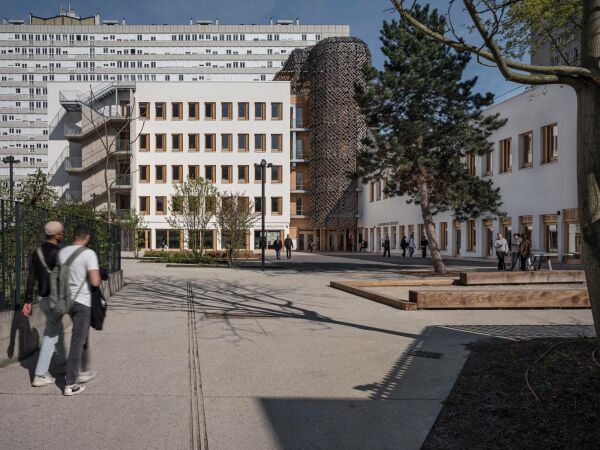 Schulumbau in Paris von associer