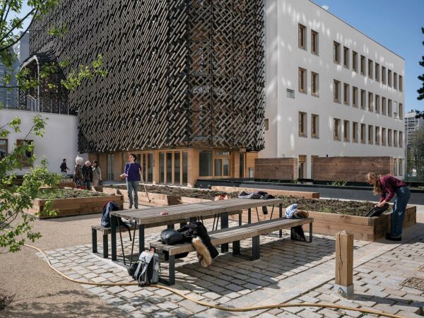 Schulumbau in Paris von associer