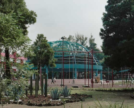 Platzgestaltung in Mexiko-Stadt von AMASA