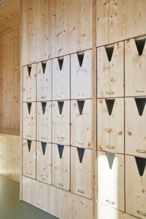 Kindergarten von Guilllaume Ramillien Architecture in Paris