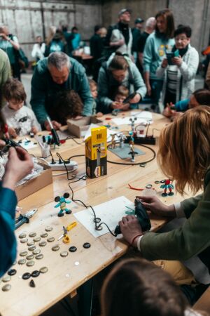 Der Garagen-Campus ist ein neuer Ort fr Veranstaltungen, Workshops, Schul- und Bildungsprojekte.