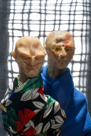 Schttes oft grummelig dreinschauende alte Mnner lassen sich auch als Kommentar zur Architektur-Biennale verstehen: Lieber alles nicht allzu ernst nehmen.