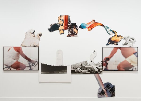 Baldessaris Bildwelten weisen viele Raumbez�ge auf, erfreuen aber insbesondere durch ihren scharfen Witz.