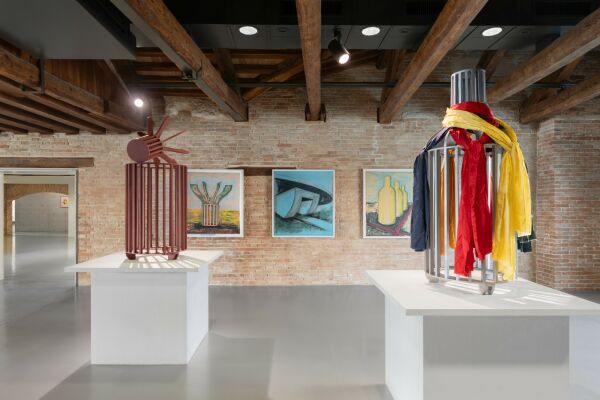 Auch Schttes eigene Auseinandersetzungen mit Architektur sind zu sehen  ein schner Abschluss, um nun noch am Zattere-Ufer einen Aperitif zu trinken. Aber ...