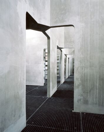 Archivebene  ehemalige Malzsilos, Zustand nach der Transformation, 2005
