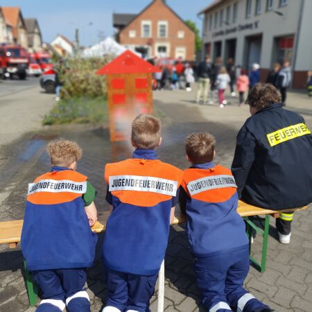Tag der offenen Tr der Jugendfeuerwehr in Osterburg (Altmark)