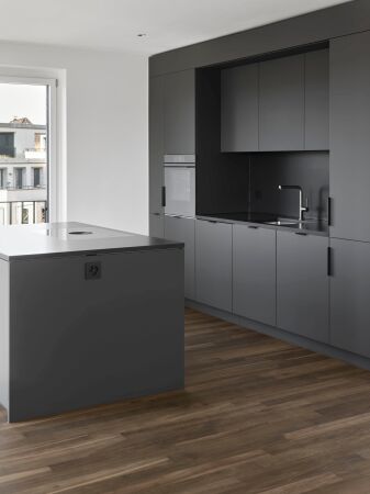 Mehrfamilienhaus mit Gewerbe in Zrich von Max Dudler