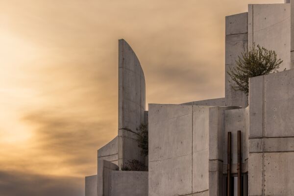 Tierklinik in Tirana von Davide Macullo Architects