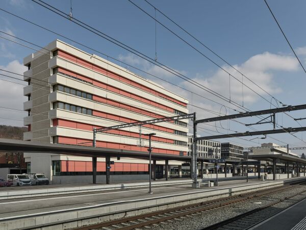 Bahnhofsensemble von Burkard Meyer Architekten