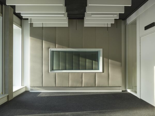 Medienhaus in Tbingen von LRO