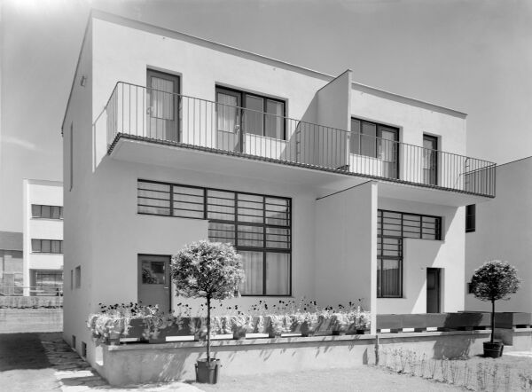 Doppelhaus Nr. 4952 in der Wiener Werkbundsiedlung (193034), Woinovichgasse 13, 15, 17, 19, von Heinrich Kulka und Adolf Loos