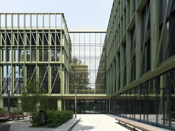 Holzhybrid im Werksviertel von C. F. Mller