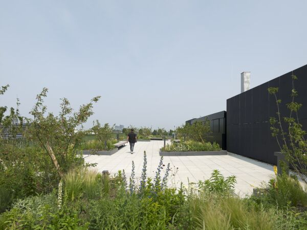 Holzhybrid im Werksviertel von C. F. Mller