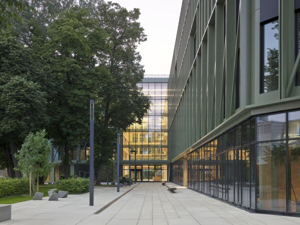 Holzhybrid im Werksviertel von C. F. Mller