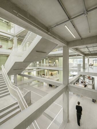 Universittsbau von querkraft architekten