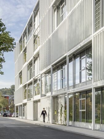 Universittsbau von querkraft architekten